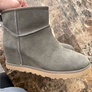 Women's Gray Suede Ankle Boots